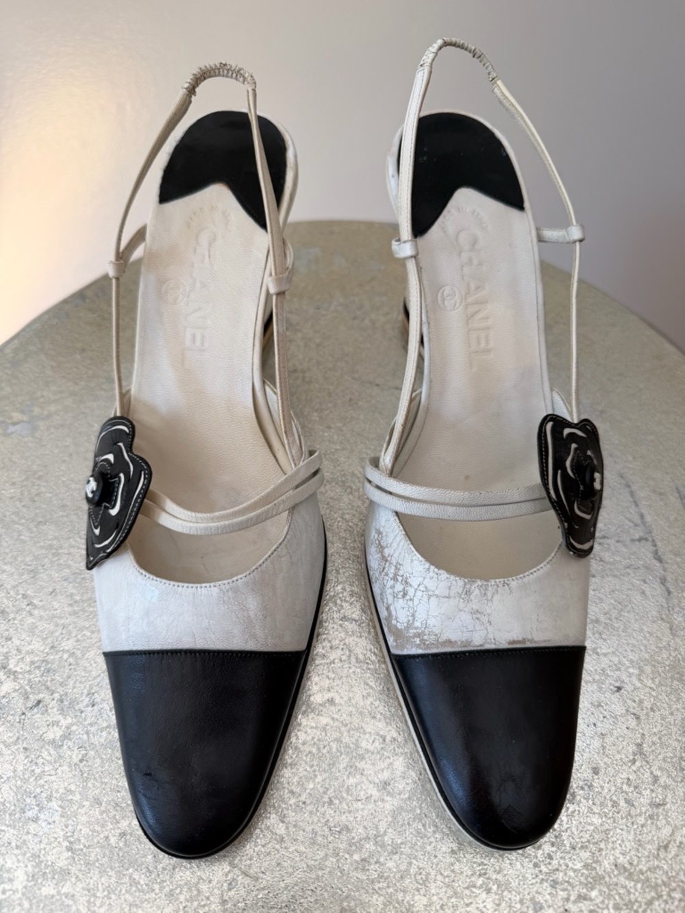 CHANEL - Two-Tone Slingback Wedges w/ Camellia Detail – Size 38.5 - Picture 6 of 15